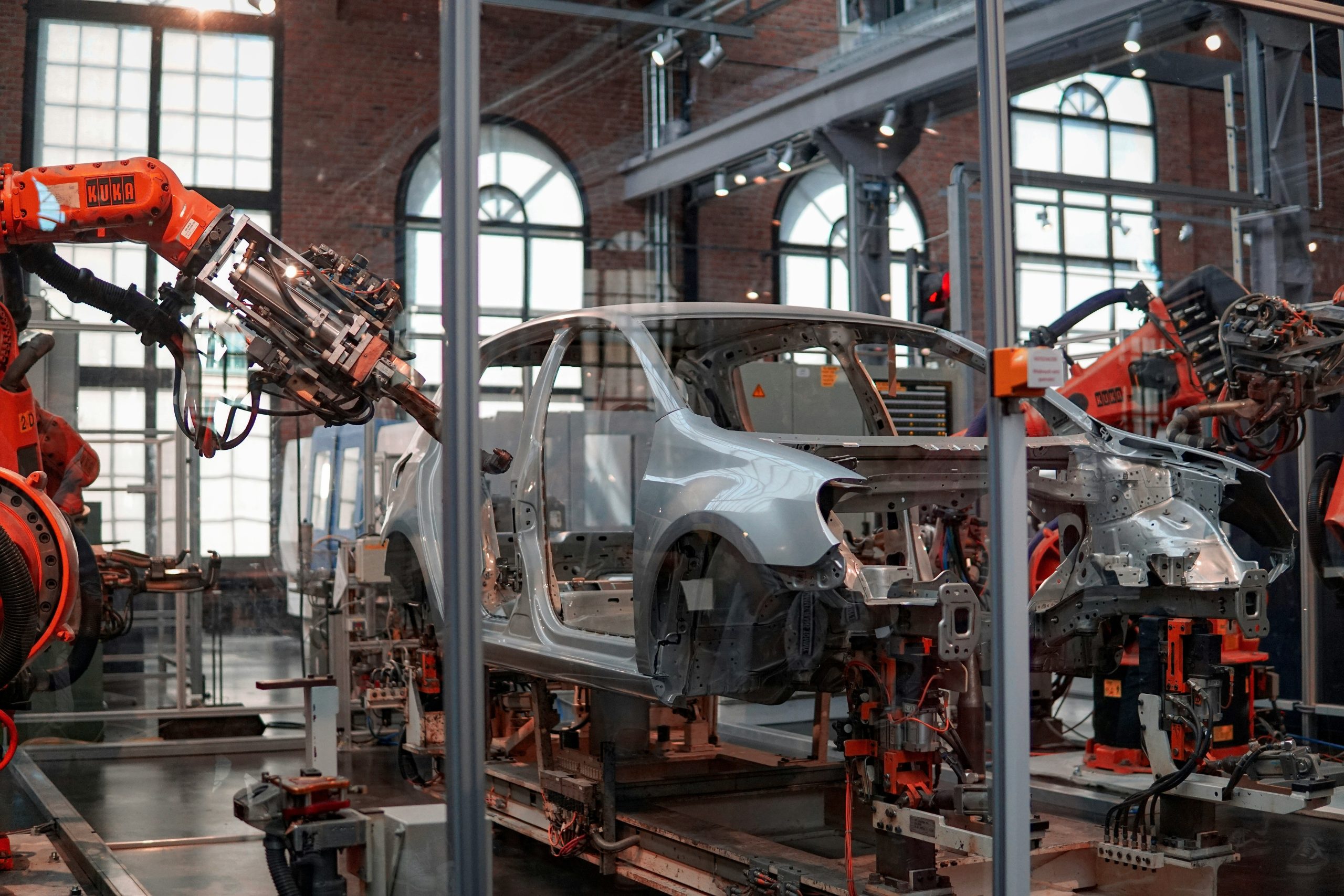 Tariffs and the Commercial Unit Market in the UK