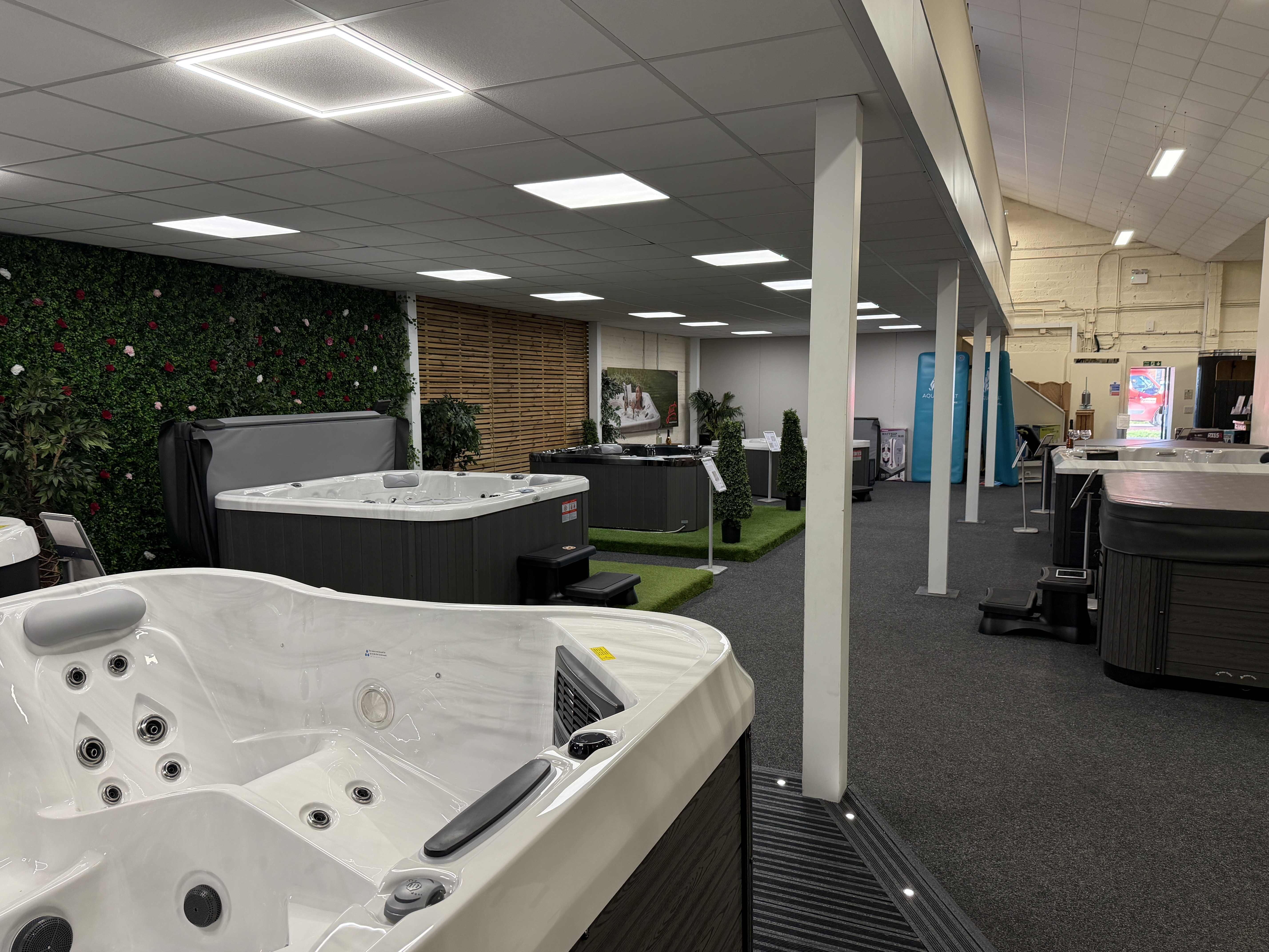 Retail/Shop in Exeter - photo 2