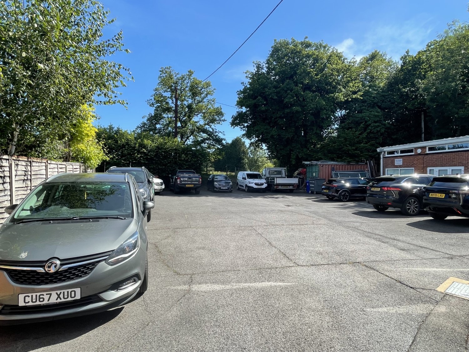 Office in Eversley - photo 2