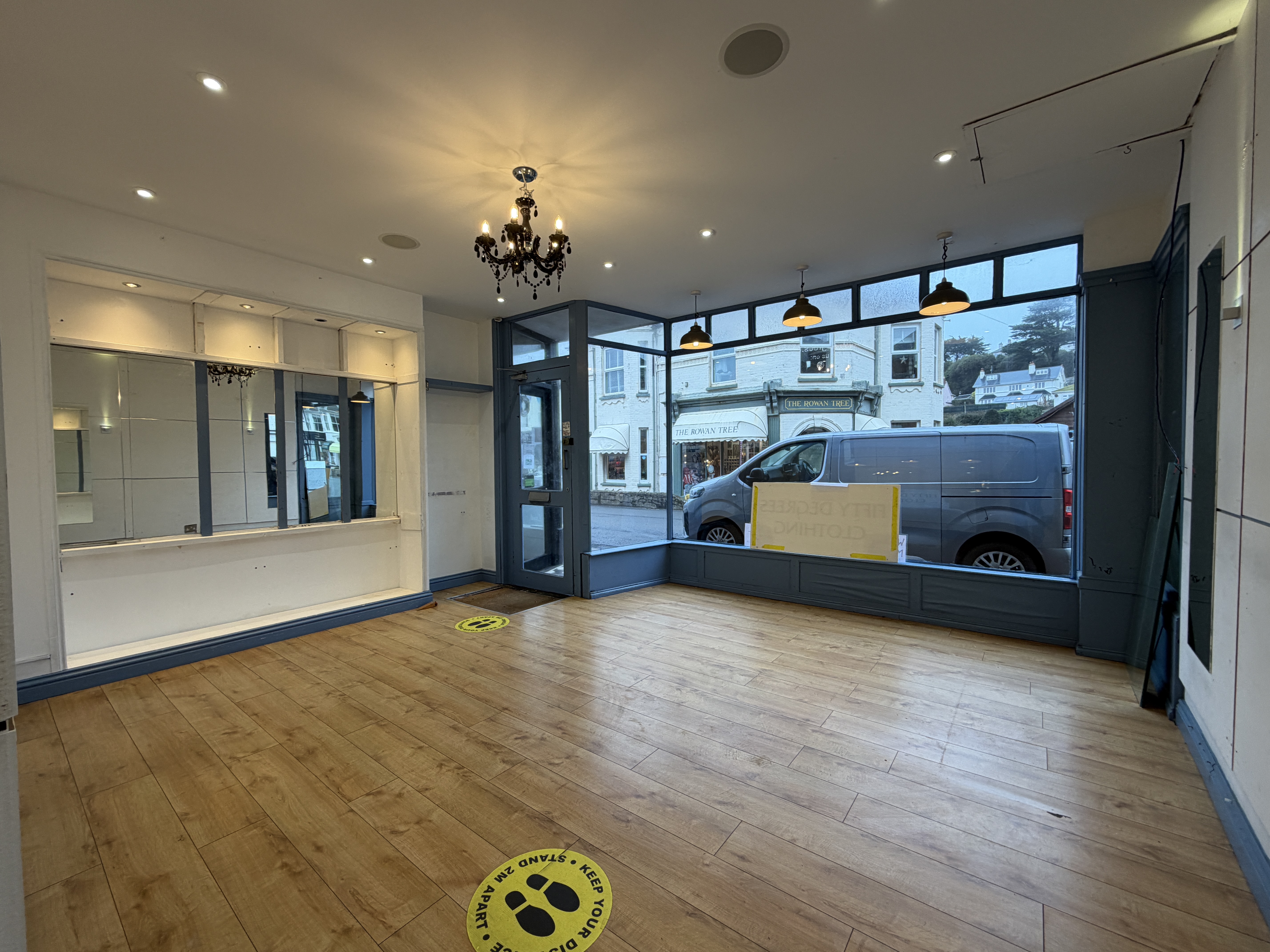 Retail/Shop in Budleigh Salterton - photo 4