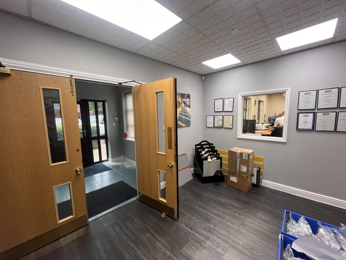 Industrial Unit in Telford - photo 3