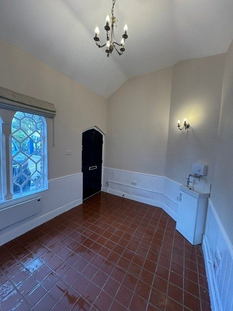 Office in Bedford - photo 2