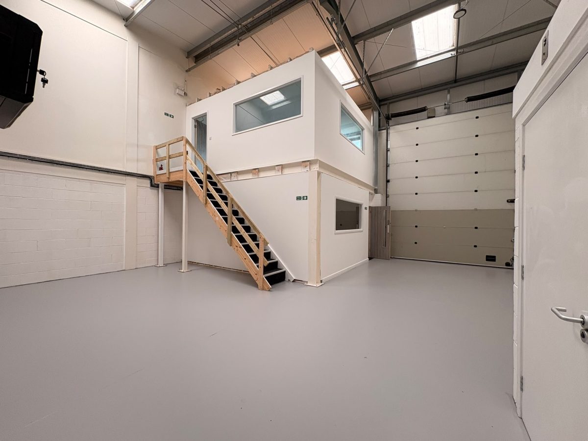 Industrial Unit in Rugby - photo 2