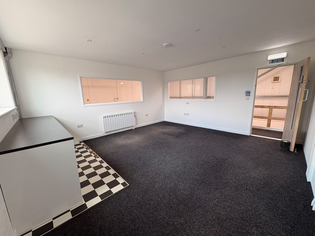 Industrial Unit in Rugby - photo 4
