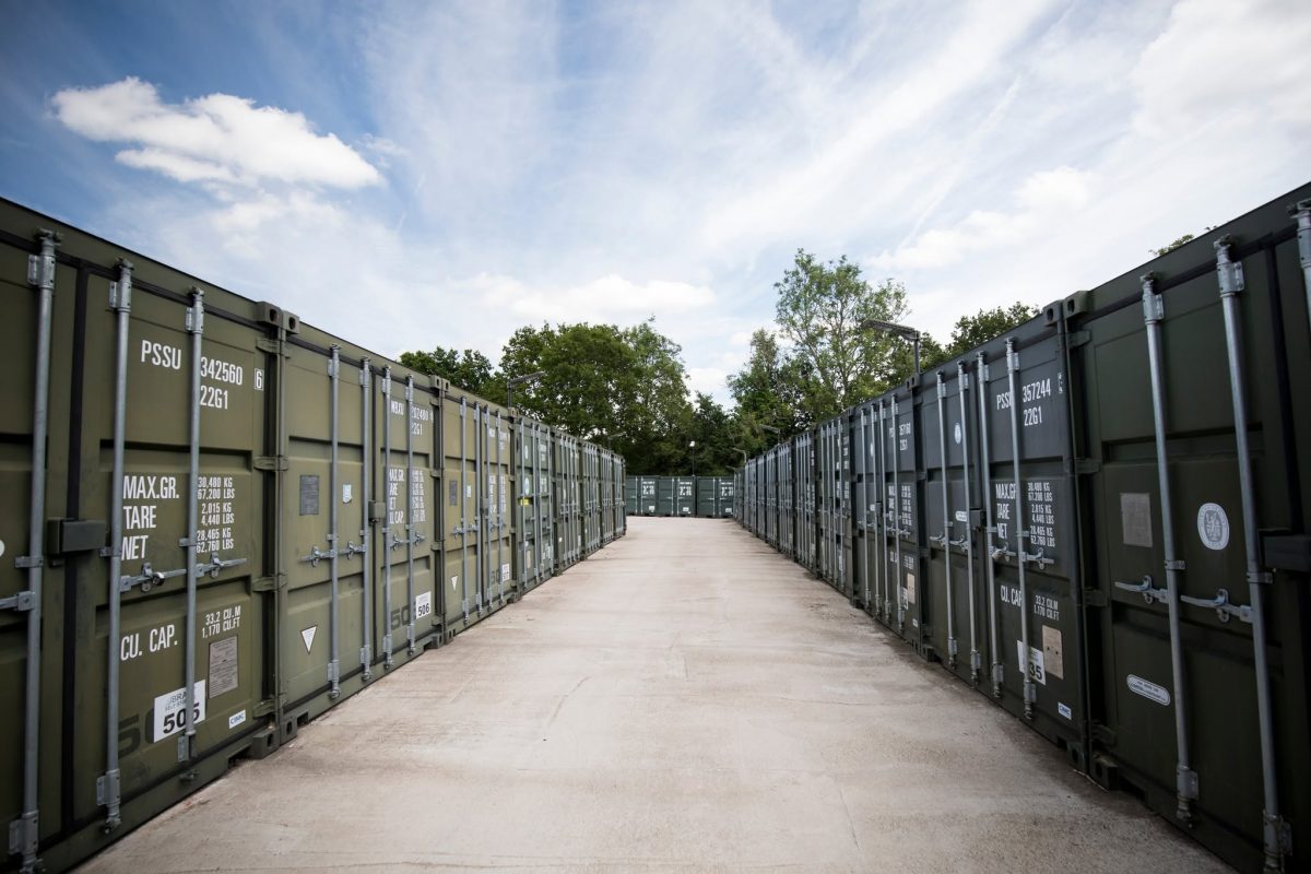 Storage in Farnham - photo 3