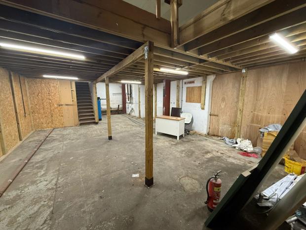 Commercial Property in Southall - photo 4