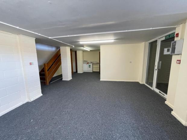 Industrial Unit in Hounslow - photo 4