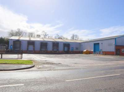 Industrial Unit in Kingswinford - photo 2