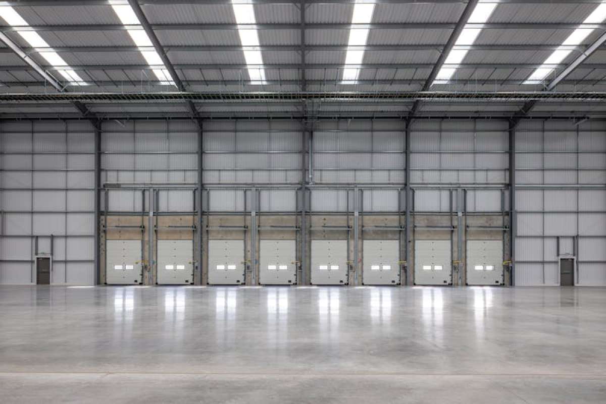 Industrial Unit in Portsmouth - photo 4