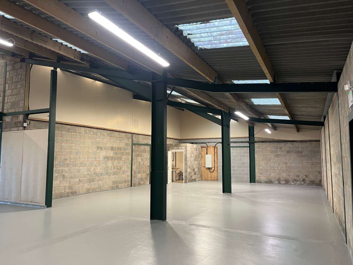 Industrial Unit in Exeter - photo 2