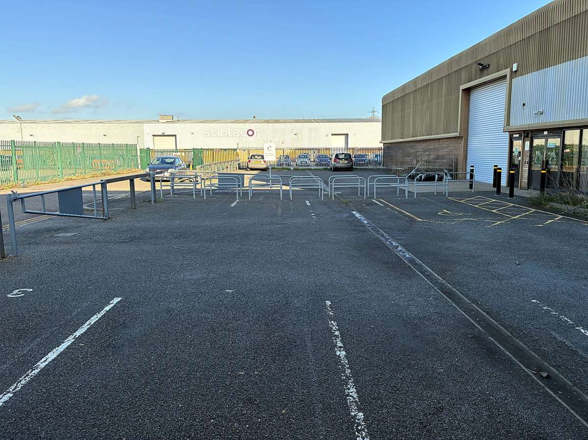 Industrial Unit in Cambridge - photo 2