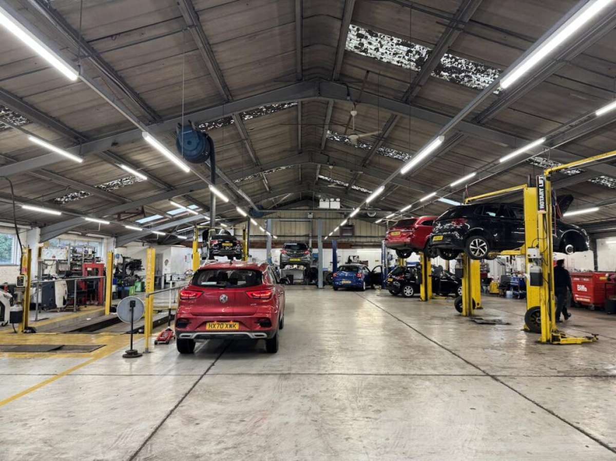 Office in Park Gate - photo 4