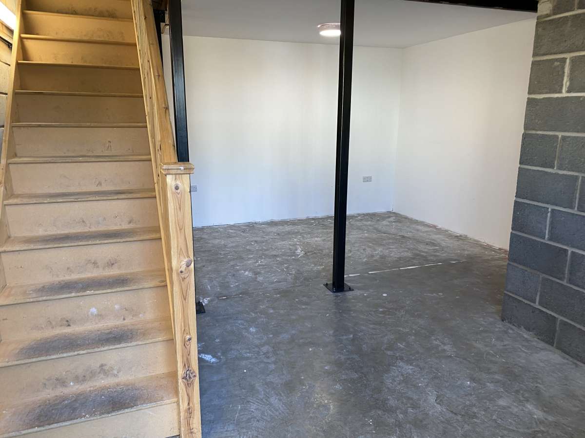 Industrial Unit in Lincoln - photo 2