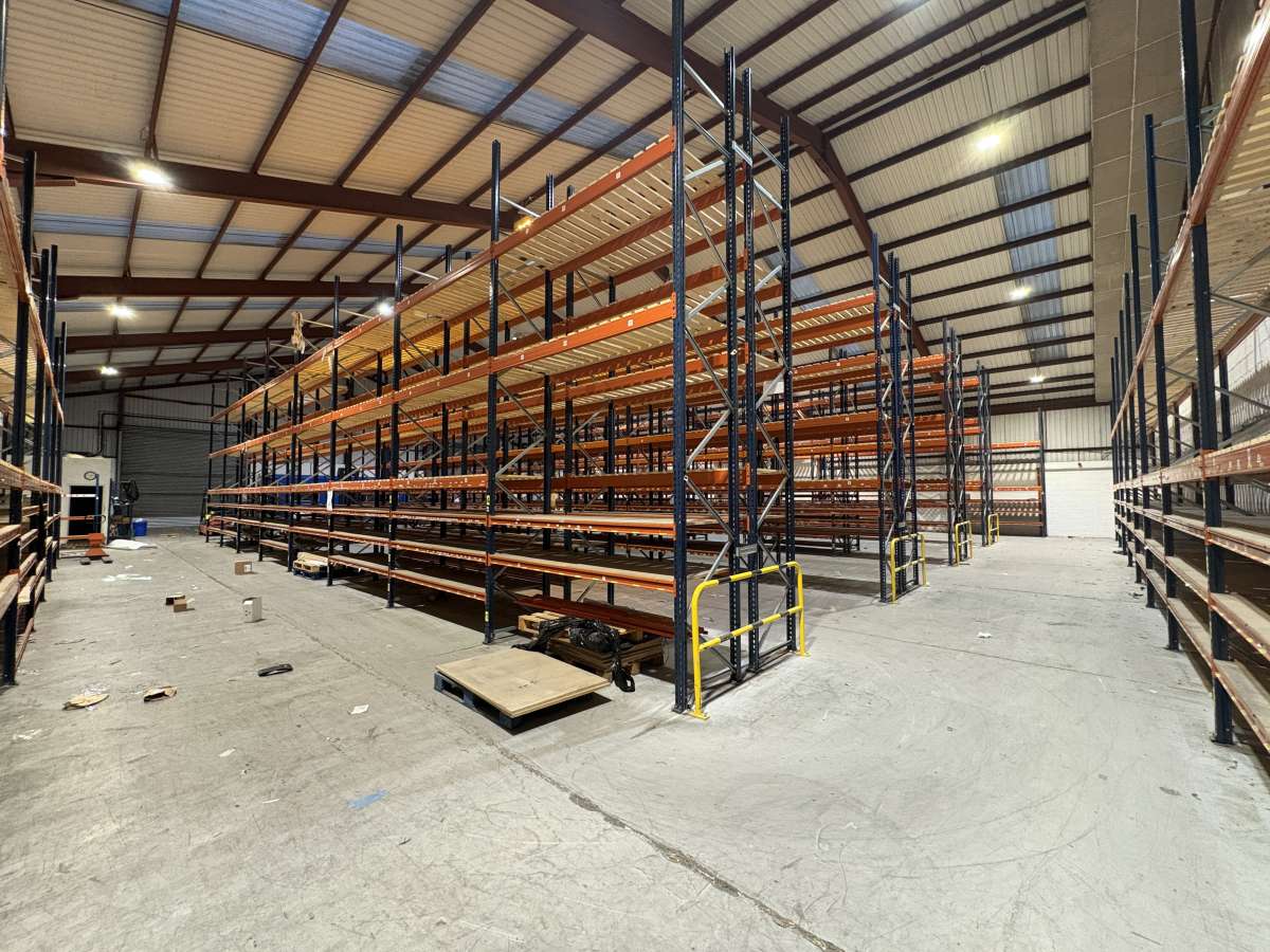 Industrial Unit in Southampton - photo 2