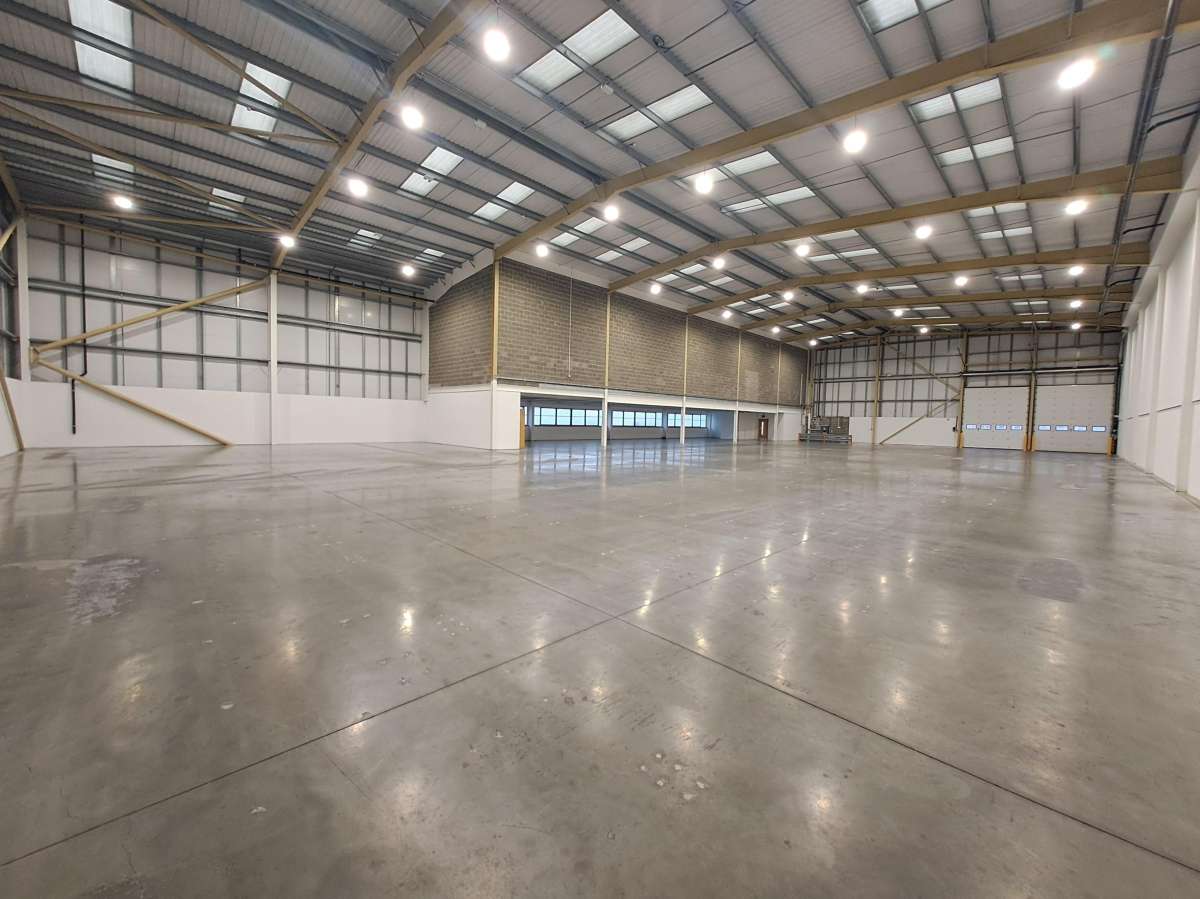 Industrial Unit in Kingston - photo 2