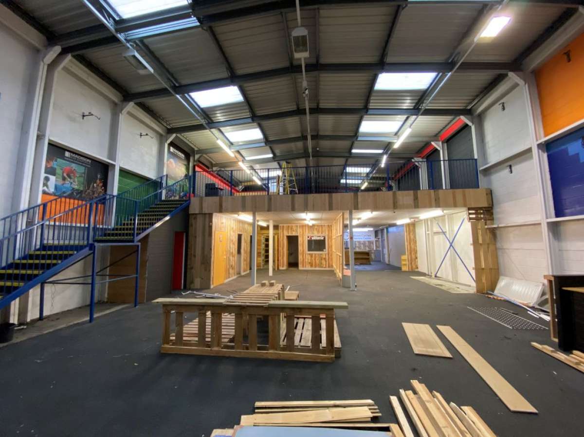 Industrial Unit in Cannock - photo 3