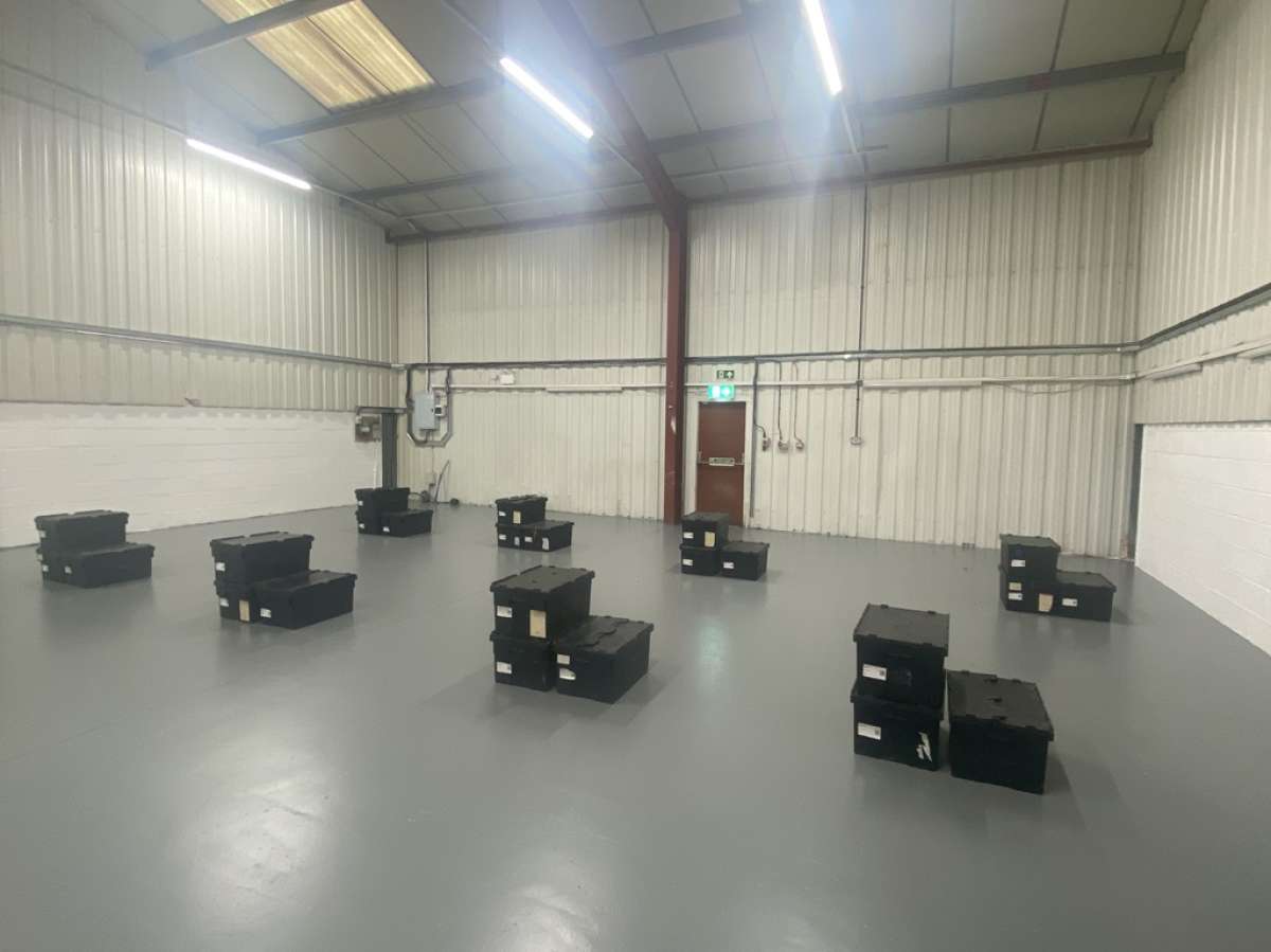 Industrial Unit in Wolverhampton - photo 2