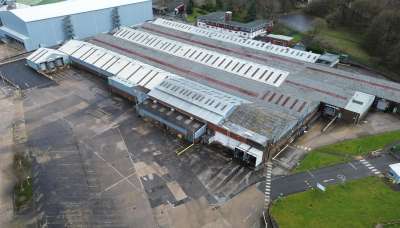 Industrial in Hadfield