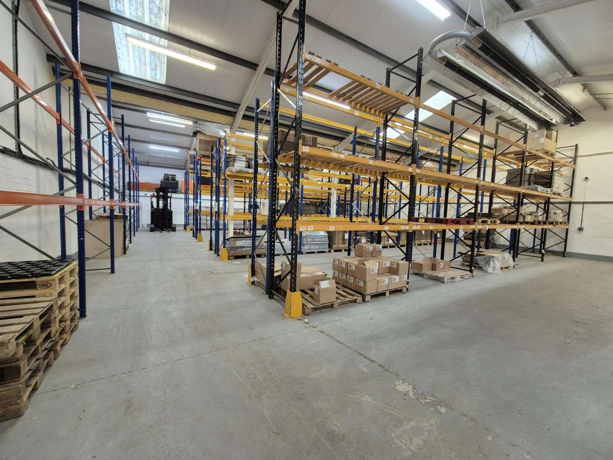 Industrial Unit in Sevenoaks - photo 2