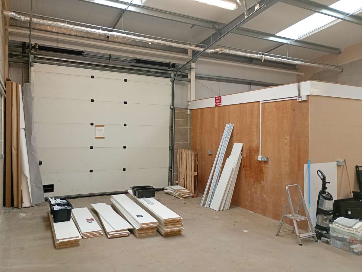 Industrial Unit in Lowestoft - photo 2