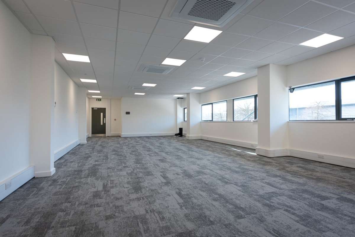 Industrial Unit in Portsmouth - photo 3