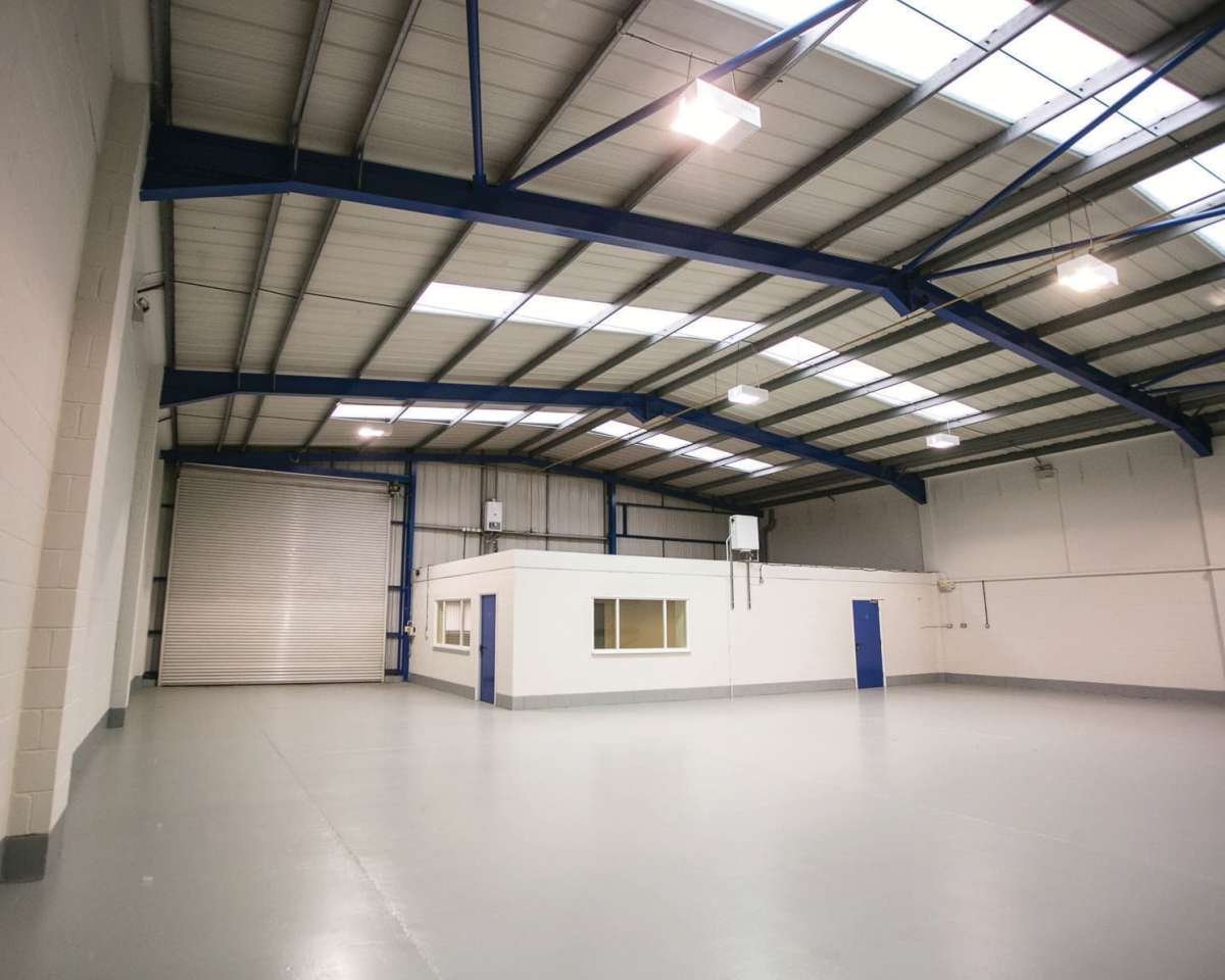 Industrial Unit in Kingswinford - photo 2