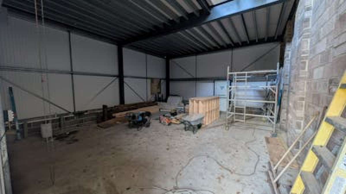 Industrial Unit in Southampton - photo 3