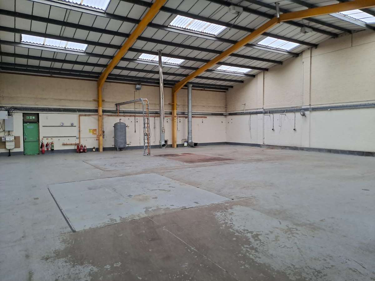 Industrial Unit in Brunswick Village - photo 2