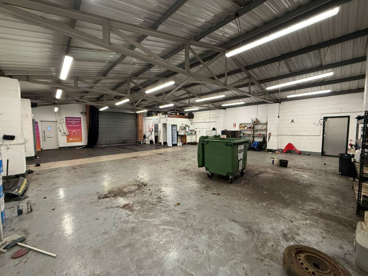 Industrial Unit in Hinckley - photo 2