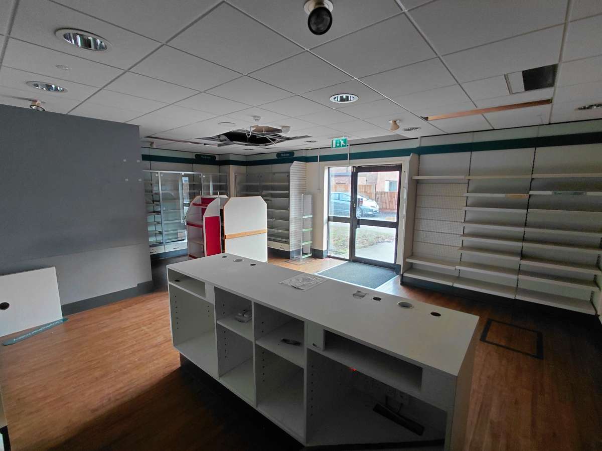 Industrial Unit in Horley - photo 2