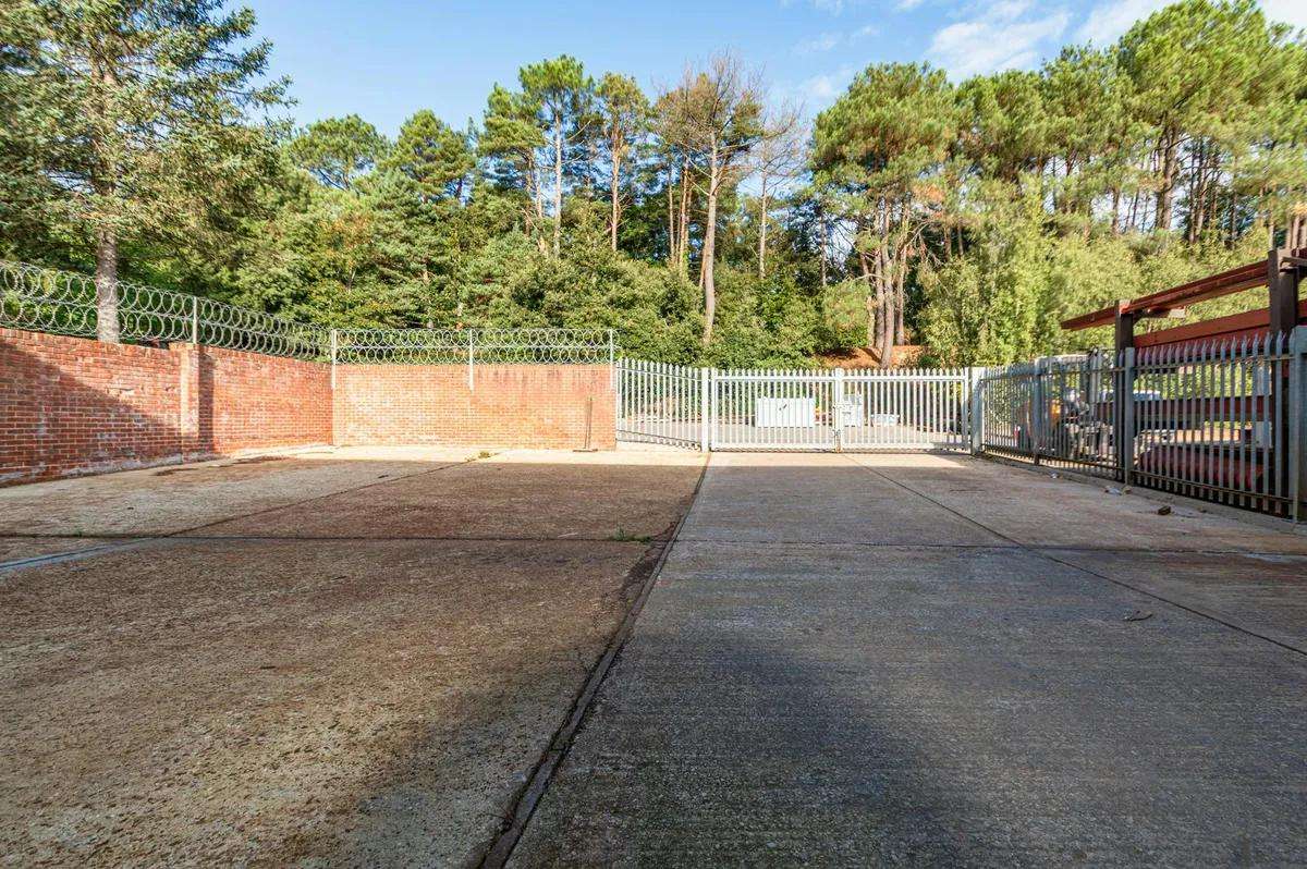 Industrial Unit in Holton Heath - photo 4