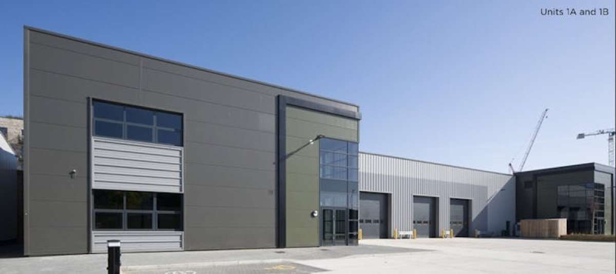 Industrial Unit in Barking - photo 3