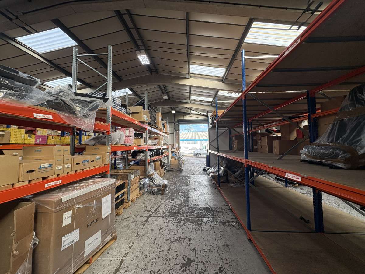 Industrial Unit in Oldbury - photo 4