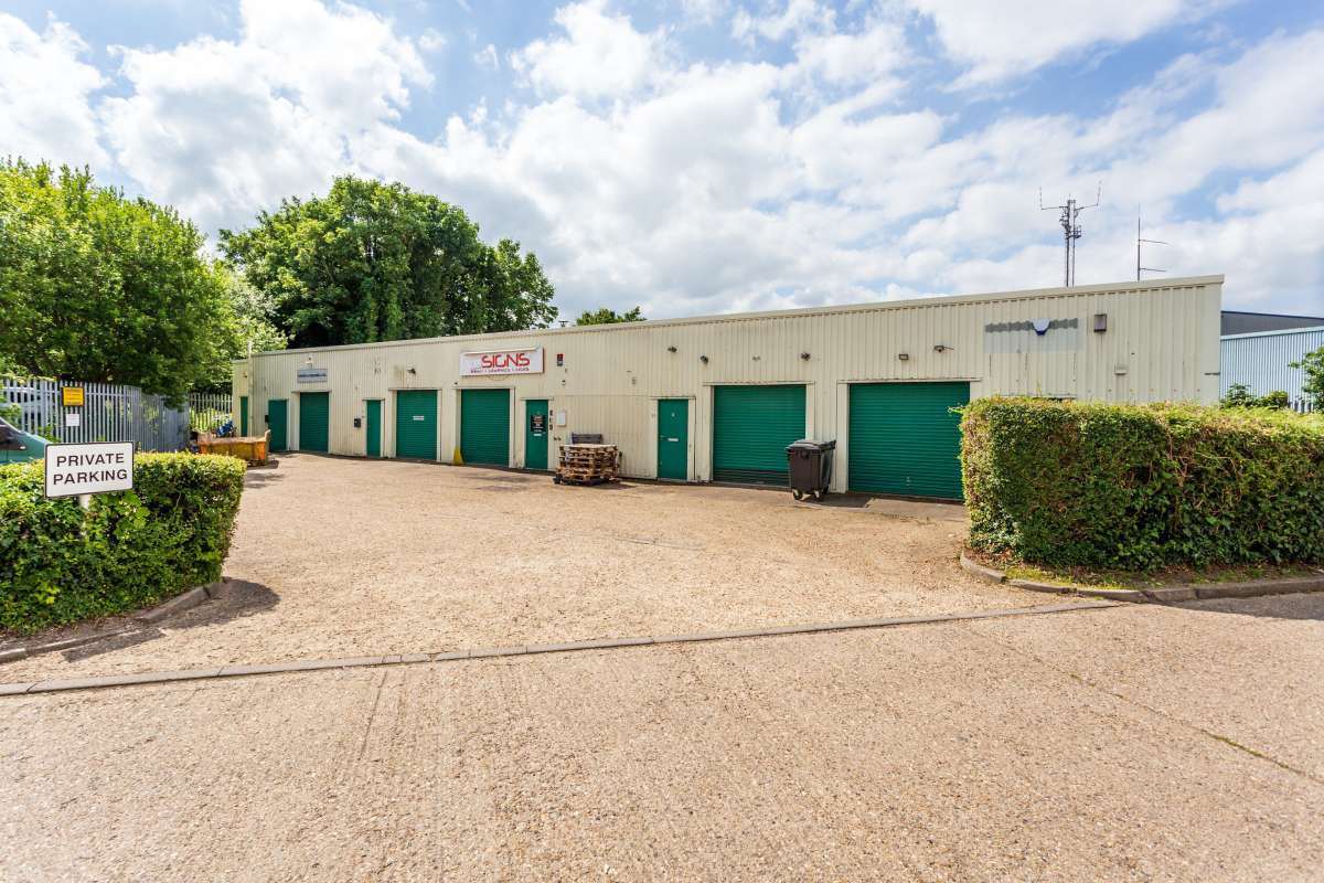 Industrial Unit in Letchworth - photo 3