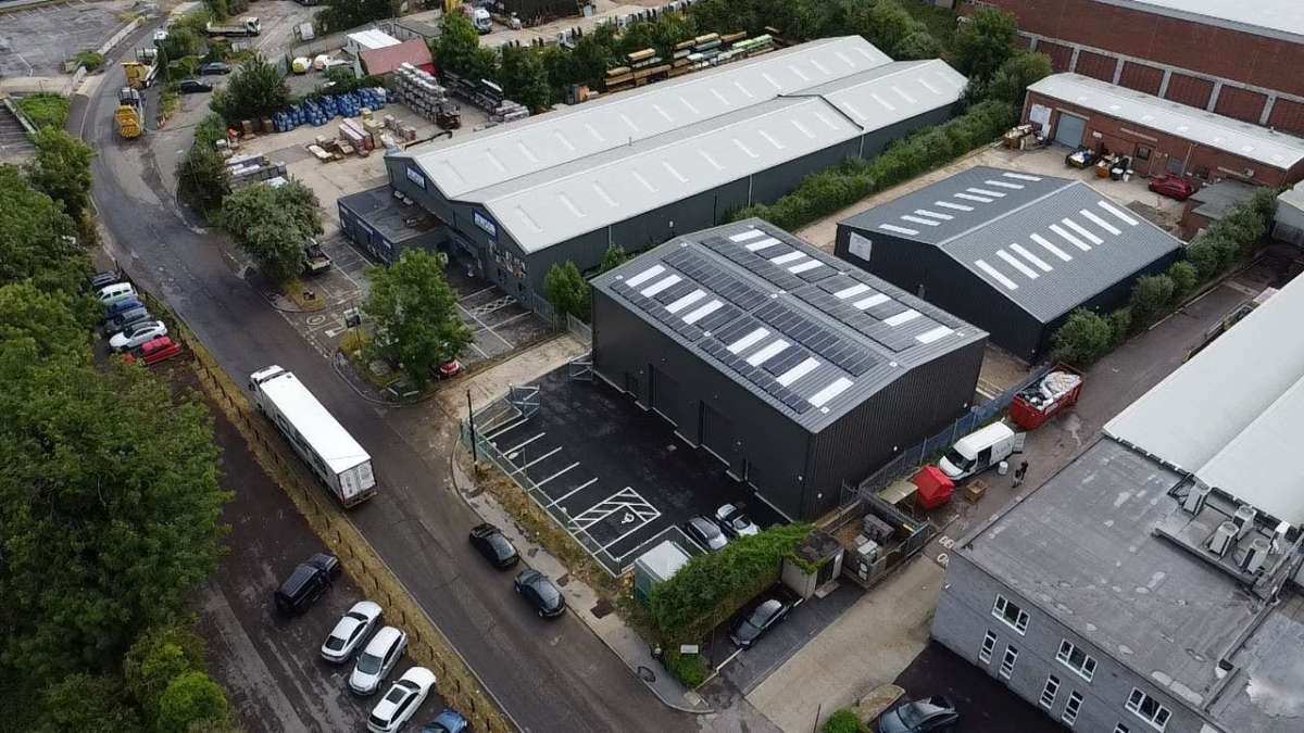 Industrial Unit in Winchester - photo 3
