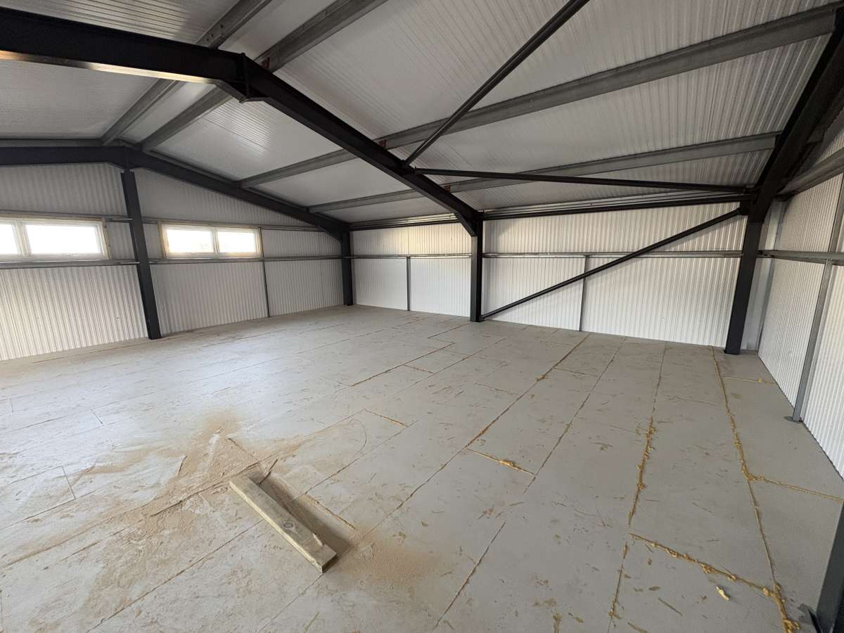 Industrial Unit in Hythe - photo 3