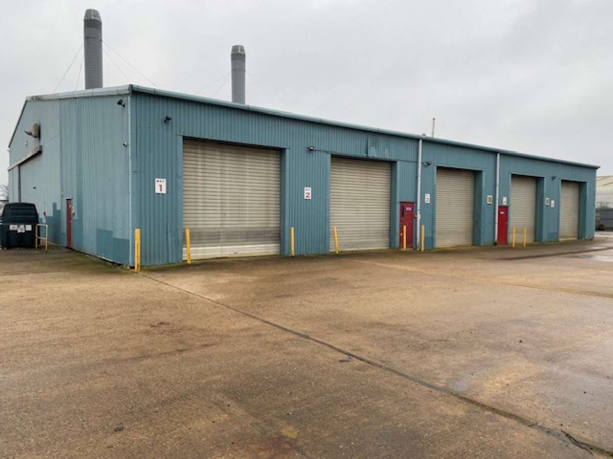 Industrial Unit in March - photo 3