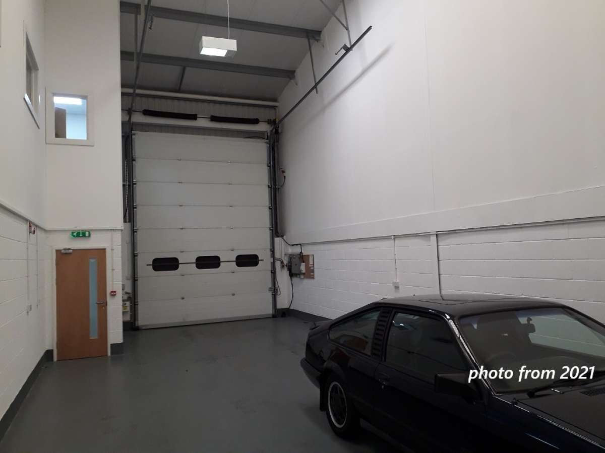 Industrial Unit in Romsey - photo 2
