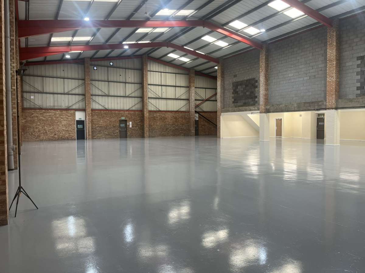 Industrial Unit in Fareham - photo 2