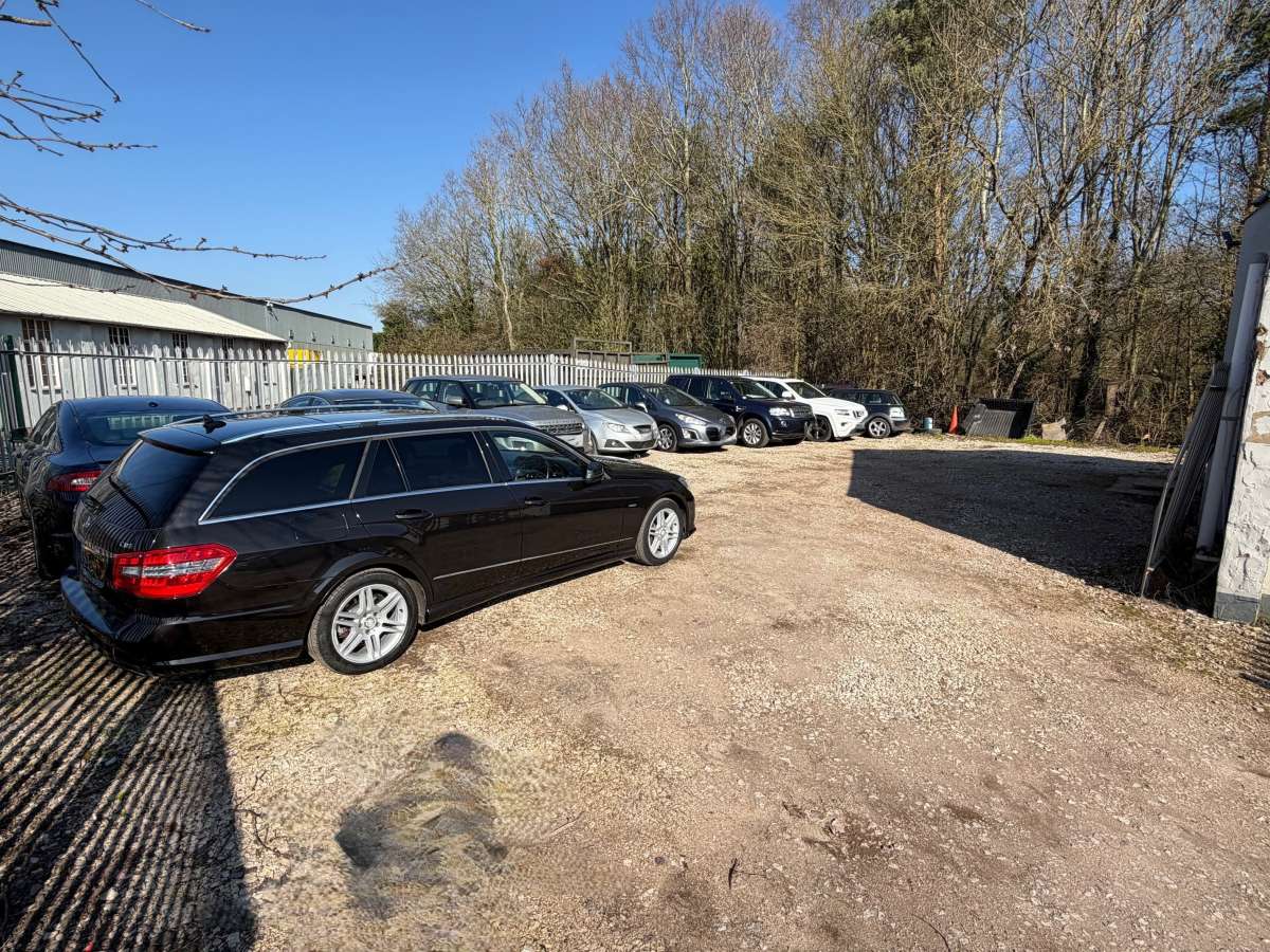 Industrial Unit in Burton-On-The-Wolds - photo 2