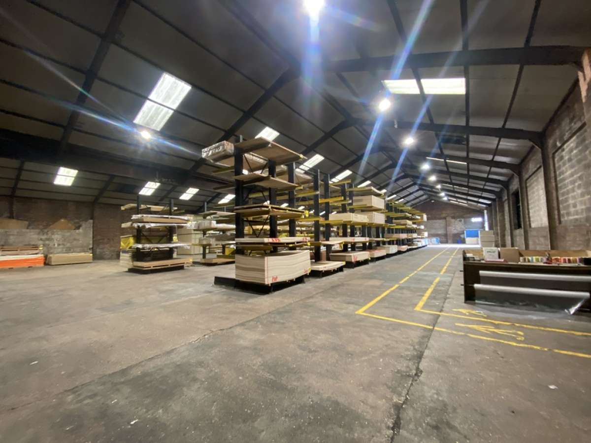 Industrial Unit in Oldbury - photo 3