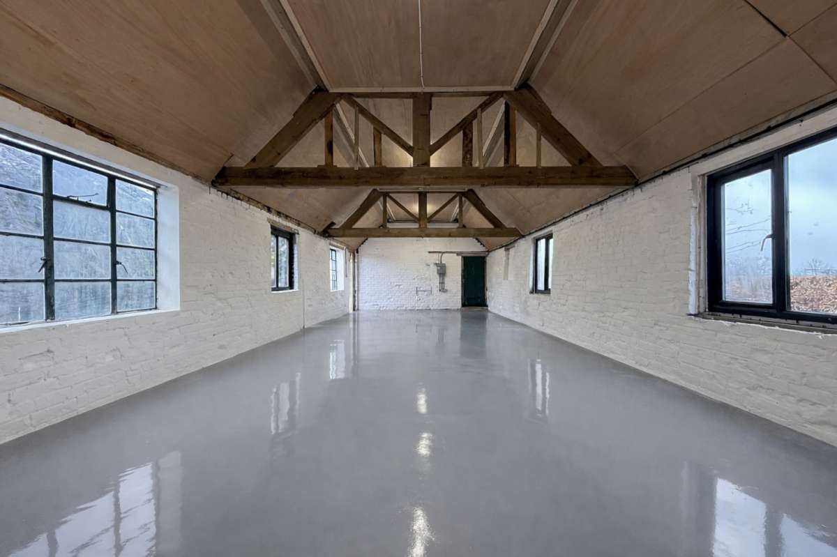 Industrial Unit To Let, Wolverhampton