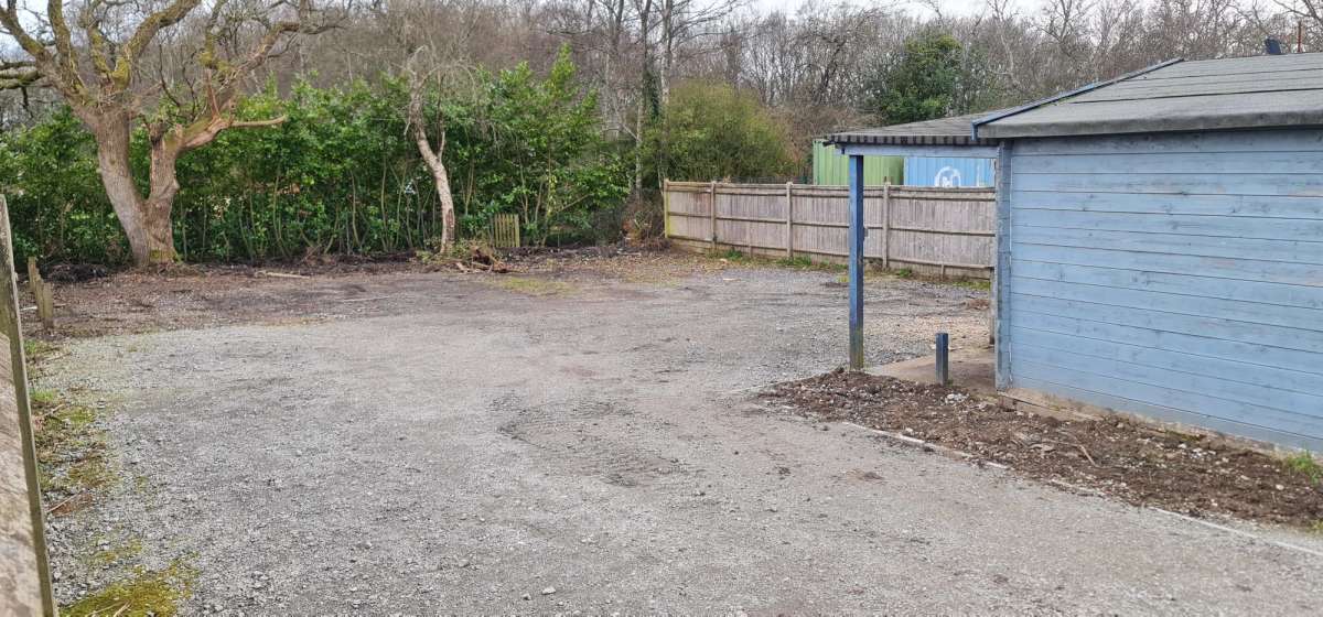 Industrial Unit in Plummers Plain - photo 3