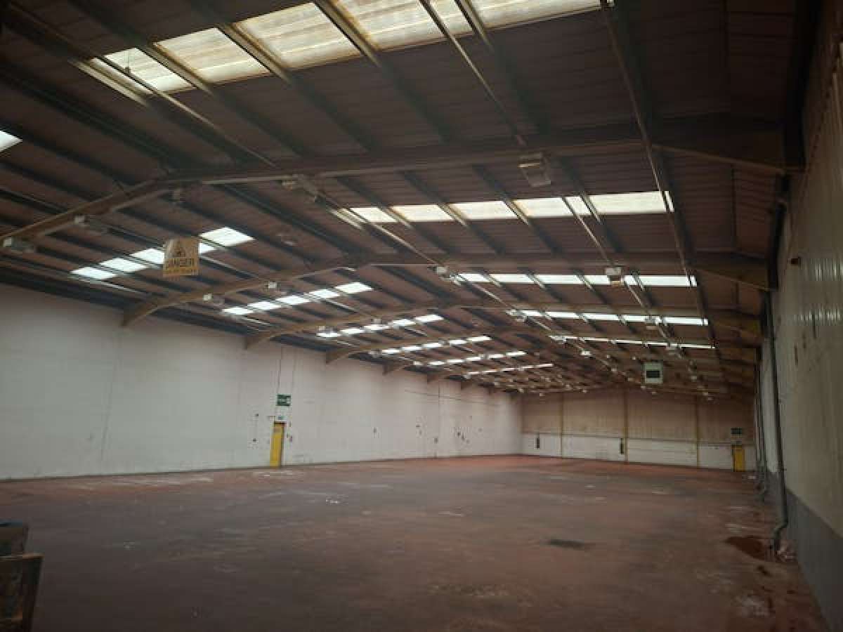 Industrial Unit in Doncaster - photo 2