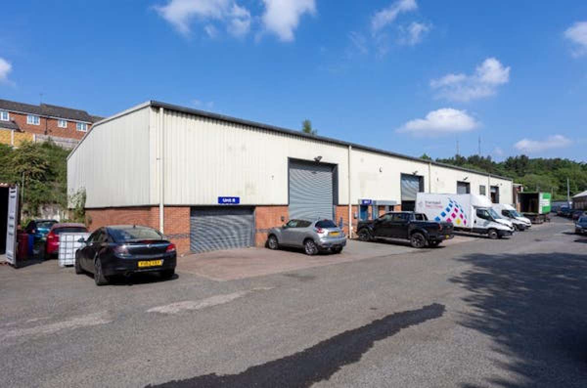 Industrial Unit in Rowley Regis - photo 2