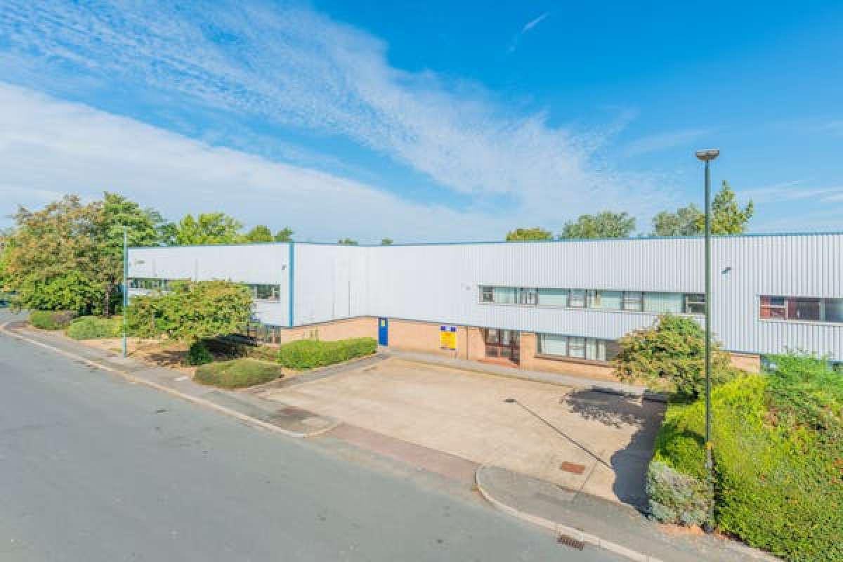 Industrial Unit in Tewkesbury - photo 3