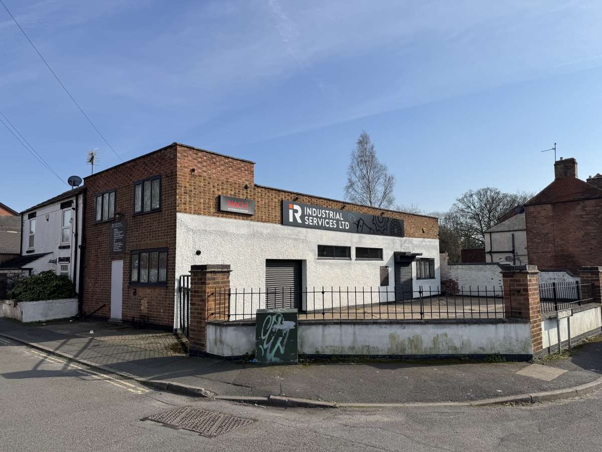Industrial in Castle Donington