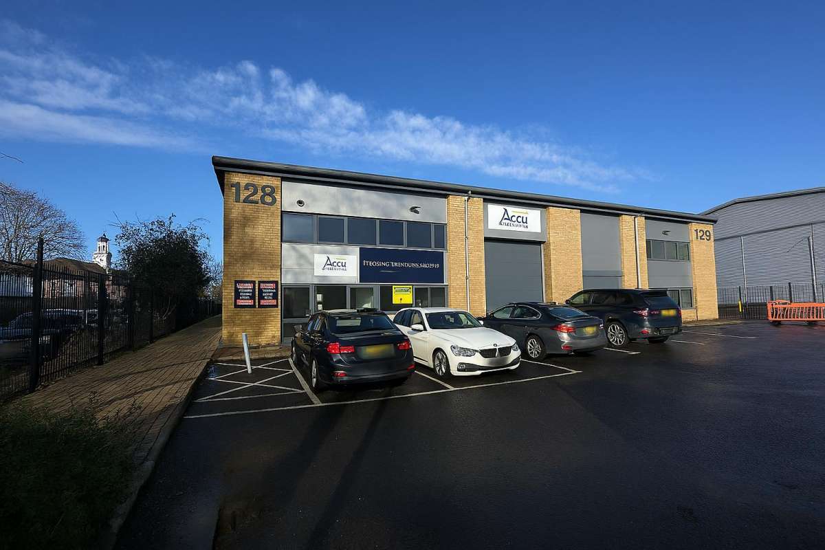 Industrial in Isleworth