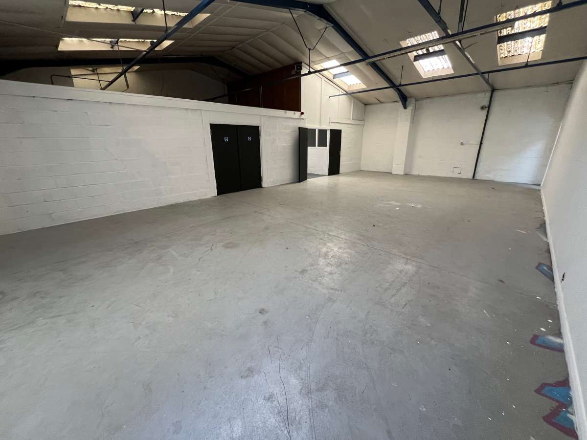 Industrial Unit in Colchester - photo 4