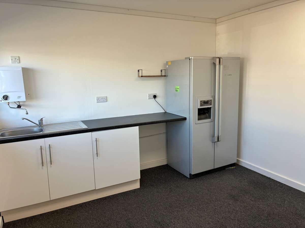 Industrial Unit in Yaxley - photo 2
